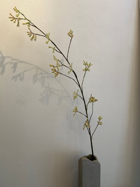 Kangeroopootjes tak roze/groen 162 cm