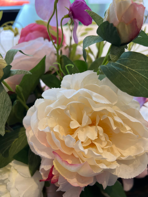 Pioenroos tak met 2 knoppen crème/roze 70cm